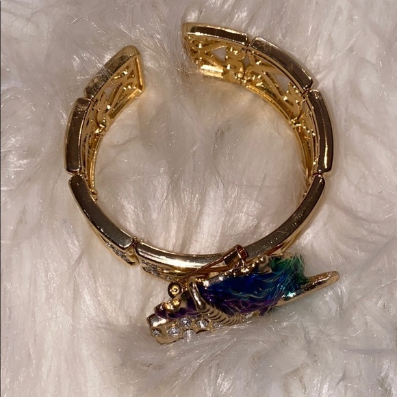 New without tags cuff bracelet/brooch - Picture 2 of 6